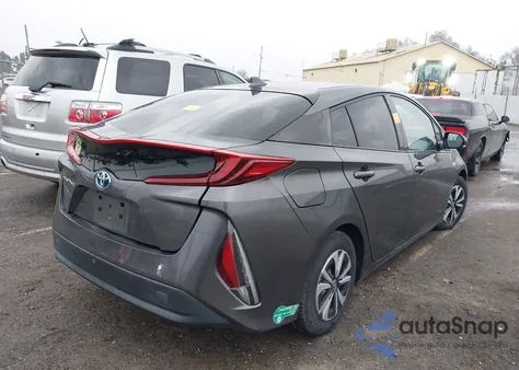 2017 Toyota Prius Prime Plus z USA, uszkodzony, nr VIN JTDKARFP8H3042618
